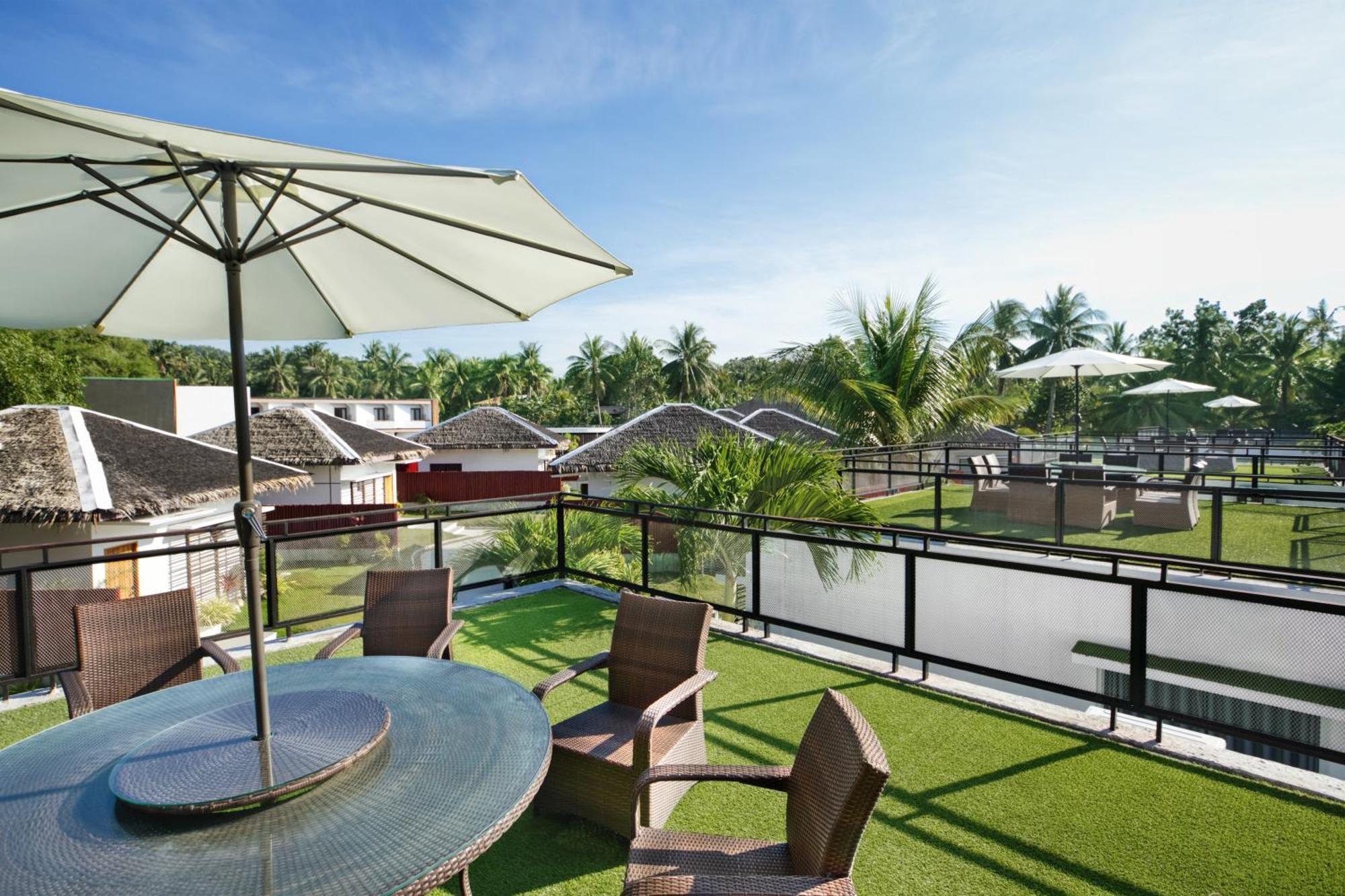Secret Garden Resort & Villas Panglao Island Biking Eksteriør bilde